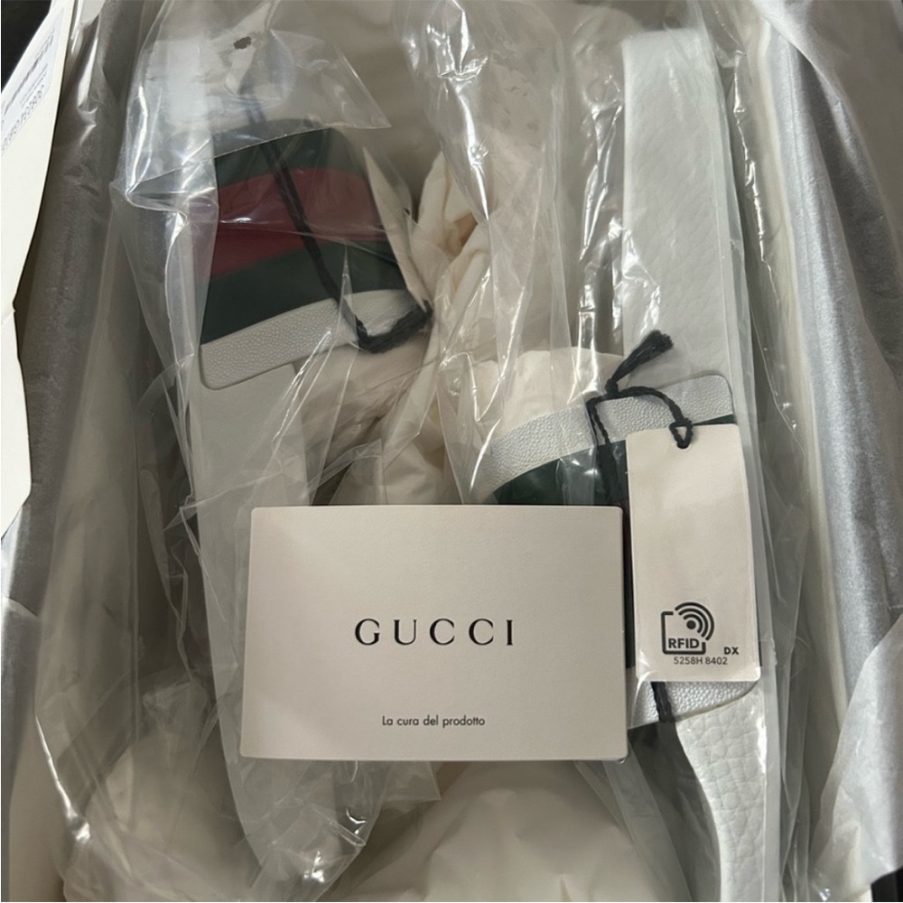 Gucci White Sandals with Red and Green Bands - Picture 8 of 10